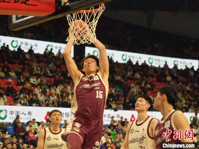 2025年CBA全明星赛北区击败南区，邹雨宸荣膺全场