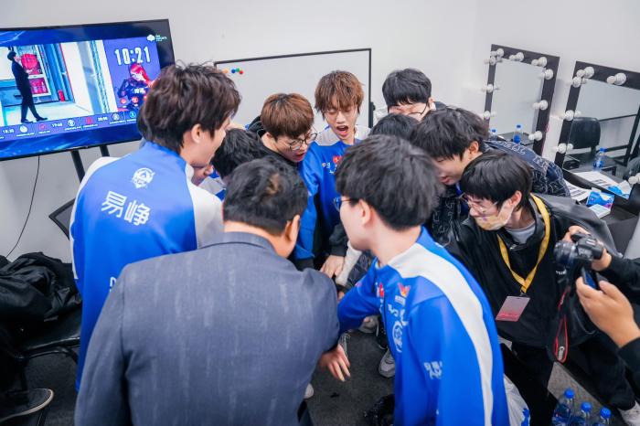 在幻想人生里依然是职业选手：清融的暂停键与