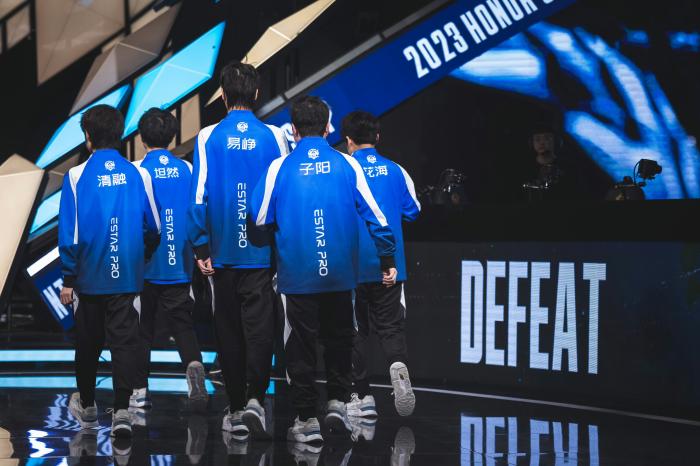 在幻想人生里依然是职业选手：清融的暂停键与