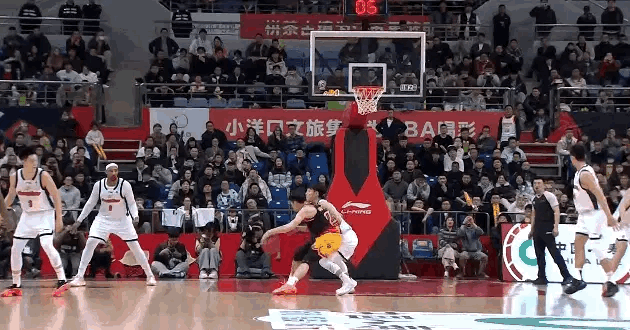 杜锋执教成广东队短板 球队战绩下滑引换帅传闻